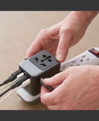 32122 UTA-07 3-USB-A/3-USB-C Universal Travel Adapter