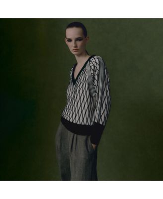 Women's Argyle Mesh Textured Knitted Sweater