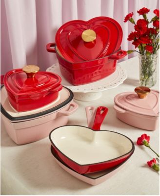 3-Quart Enameled Cast Iron Heart-Shaped Dutch Oven