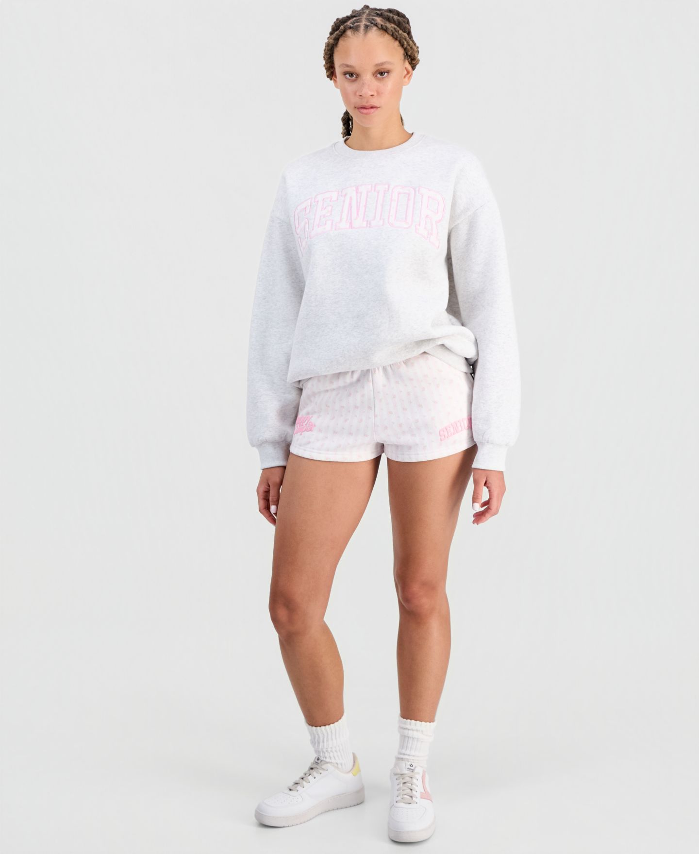 Женский свитшот The Happy Camp3r Juniors' Senior Embroidered Crewneck, цвет: Меланжевый серый — фото 6