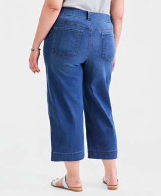 Plus Size Wide-Leg Cropped Jeans