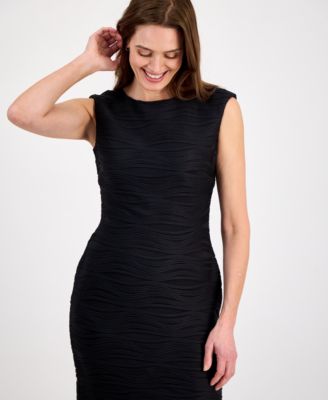 Women's Crewneck Wave Knit Sheath Dress