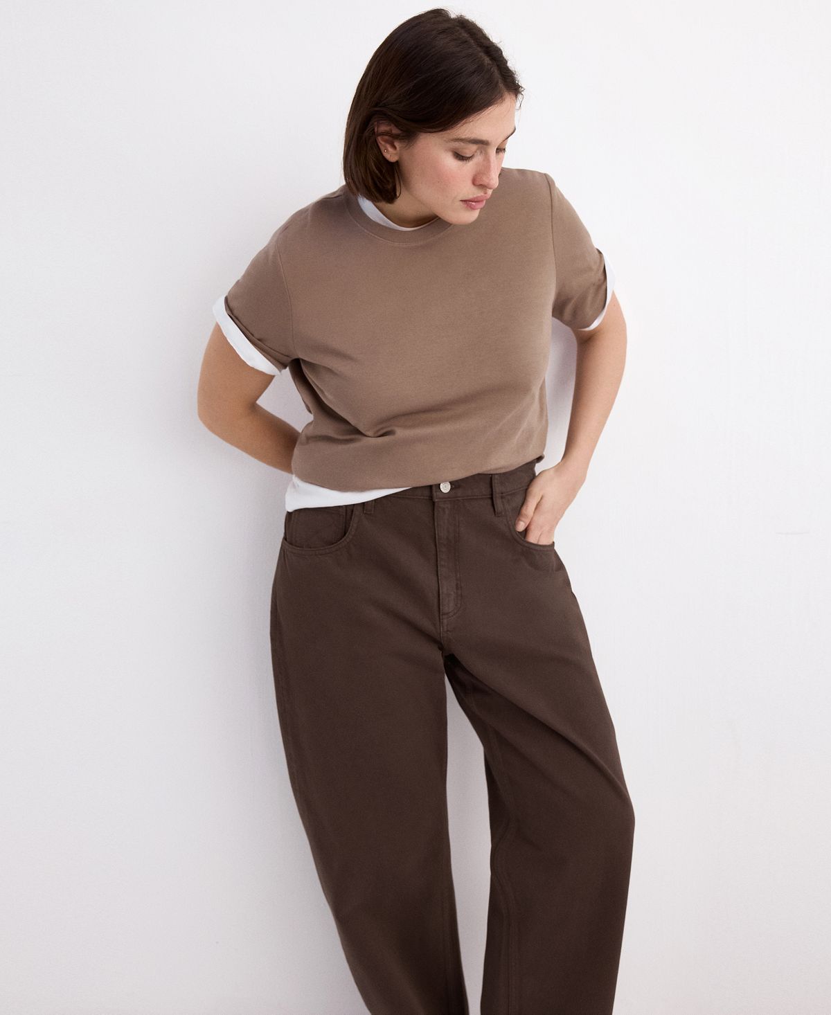 Mango Women's High-Waisted Barrel Jeans view 3 — MAYCSS fashion products