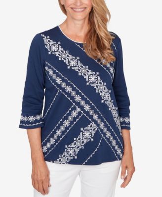 Women's  Mykonos Diagonal Scroll Embroidered Crew Neck Top
