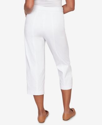 Women's  The Royal Treatment Relaxed Flat Front Patch Pocket Capri