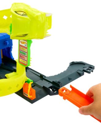 Snake Spiral Attack Playset