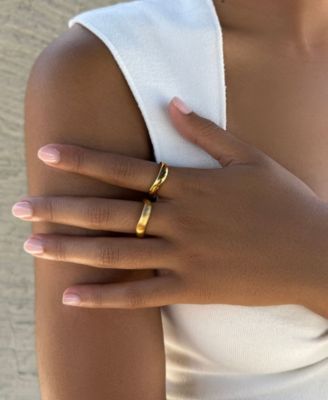 Tarnish Resistant Gold Nesting Curved Band Ring Set