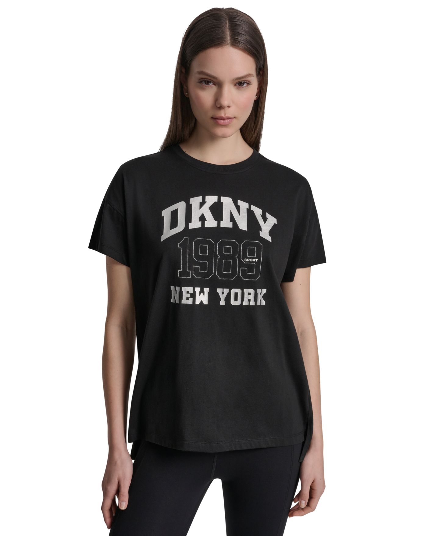 Женская футболка DKNY Sport Short-Sleeve DKNY New York 1989 Logo, цвет: Чёрный — фото 1