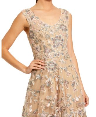 Women's Floral Embroidered Sleeveless V Neck Gown