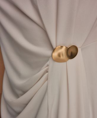 Women's V-Neck Sleeveless Top