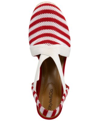 Women's Siennaa Closed Toe Wedge Espadrilles