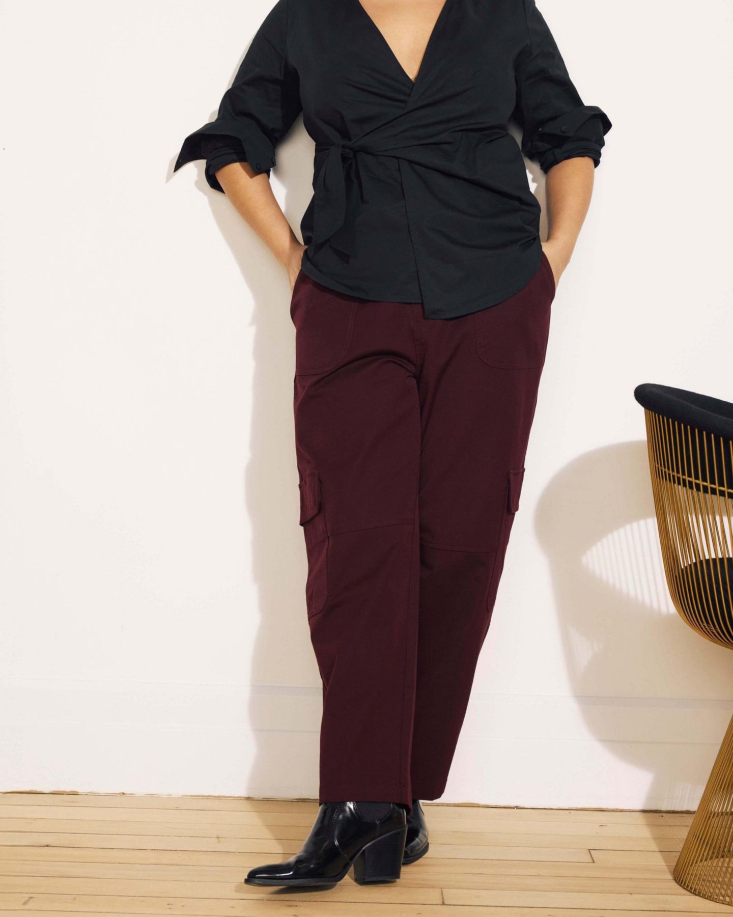 Женская рубашка Universal Standard Plus Size Stretch Poplin Wrap, цвет: Чёрный — фото 3