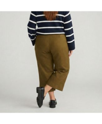 Plus Size Courtyard Linen Capris