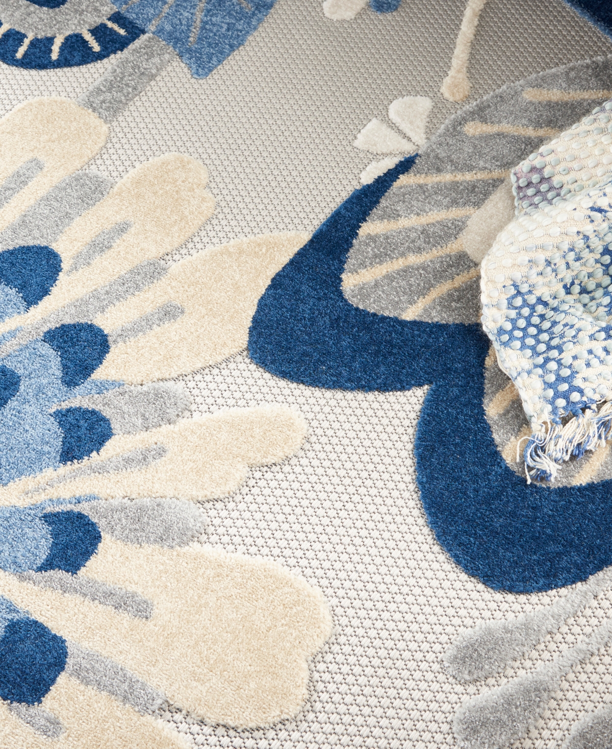 Nourison Home Aloha ALH25 7'10" x Round Outdoor Area Rug