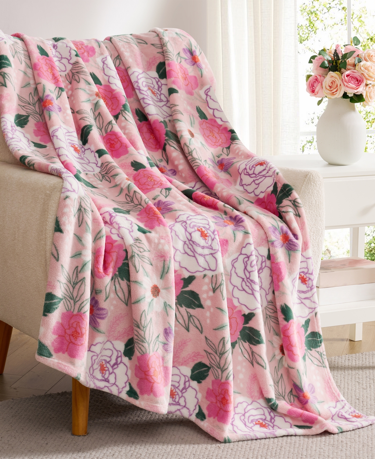 Hallmark Flourished Love Plush Throw, 50" x 70"