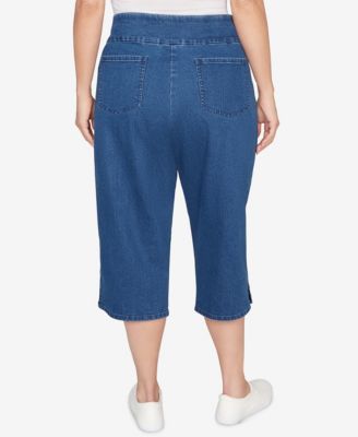 Plus Size Port Side Colored Button Super Stretch Denim Capri Jeans