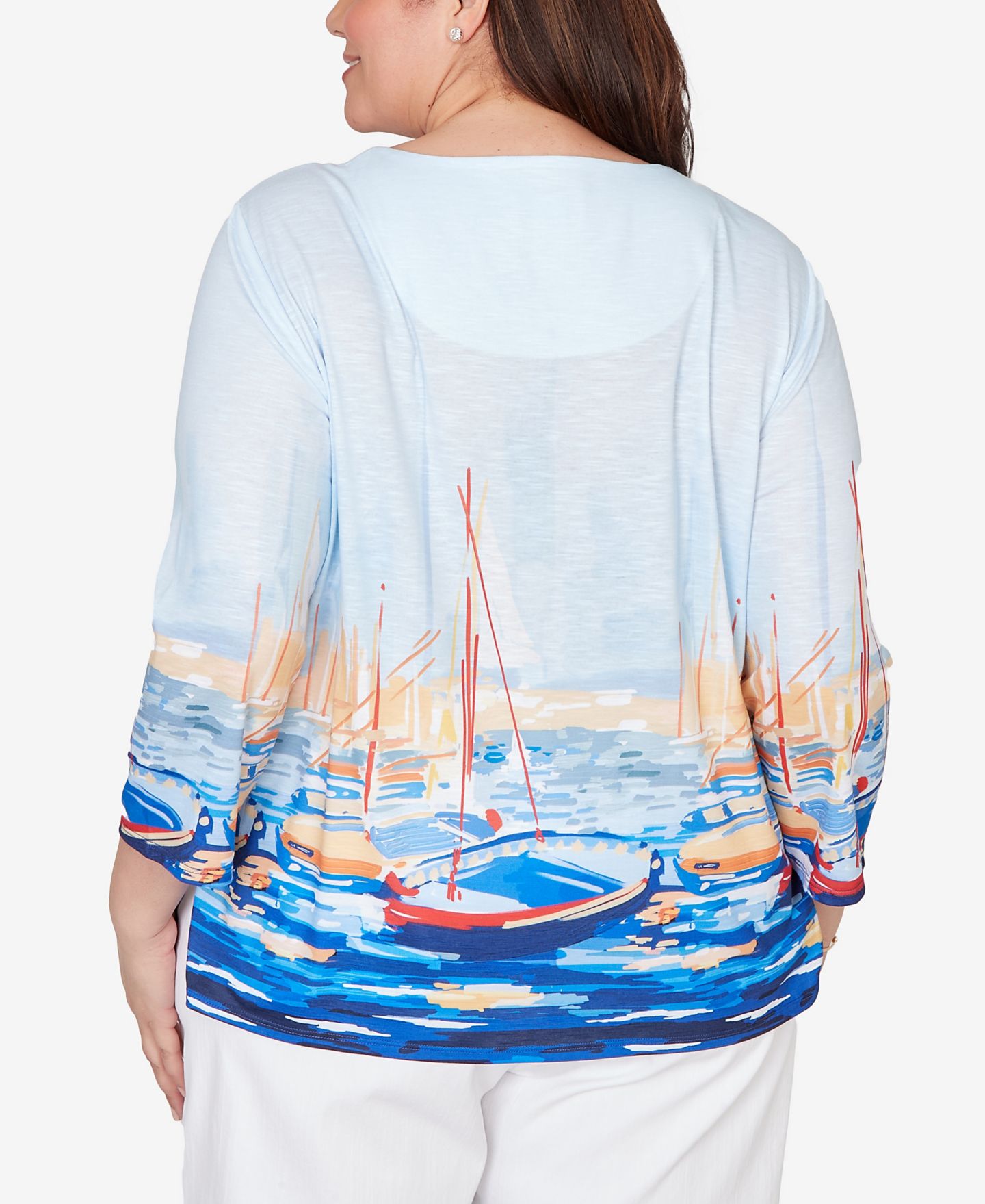 Женский топ Alfred Dunner Plus Size Port Side Harbor Scene Printed, цвет: Синий разноцветный — фото 6