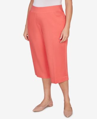Plus Size Resort Living Smooth Waist Easy Pull- On Capri Pants