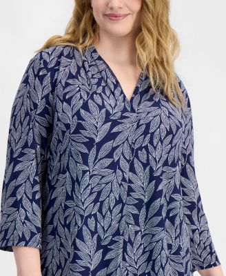 Plus Size Pleated 3/4-Sleeve Top