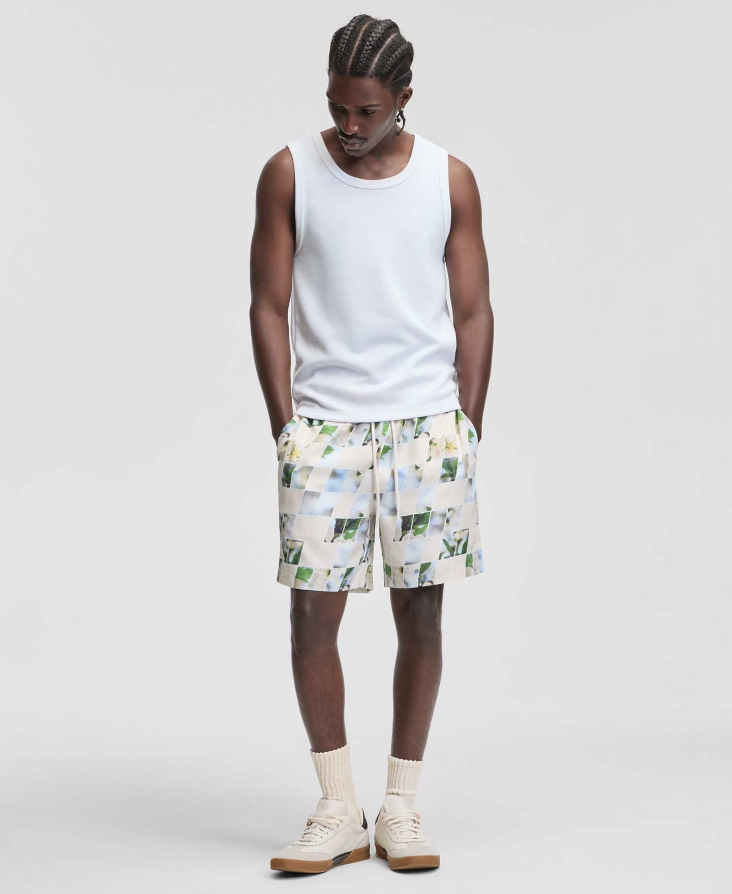 Мужские шорты Mode of One Floral Blocks 6-1/2" Pull-On, цвет: Состаренный кремовый — фото 1