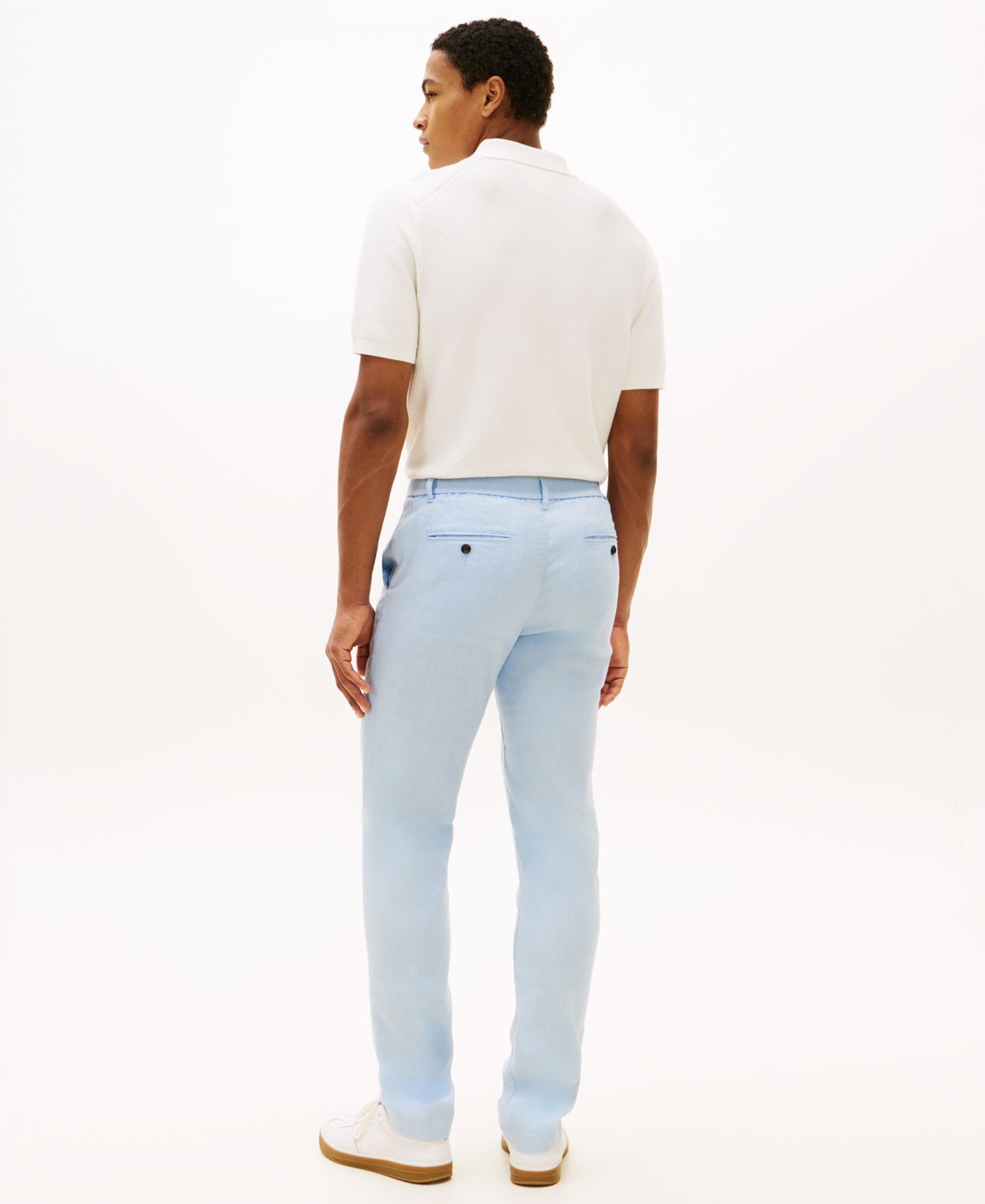 Мужские брюки Tommy Hilfiger Denton Straight-Fit Flat Front Sorona Linen, цвет: Синий облачный — фото 4
