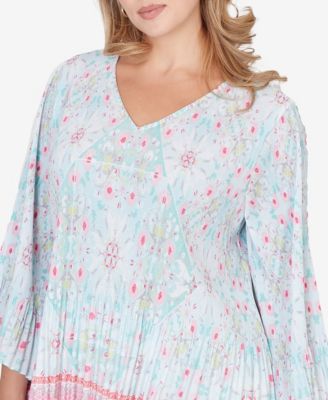 Plus Size Pleated Tapestry Print Bell Sleeve Blouse