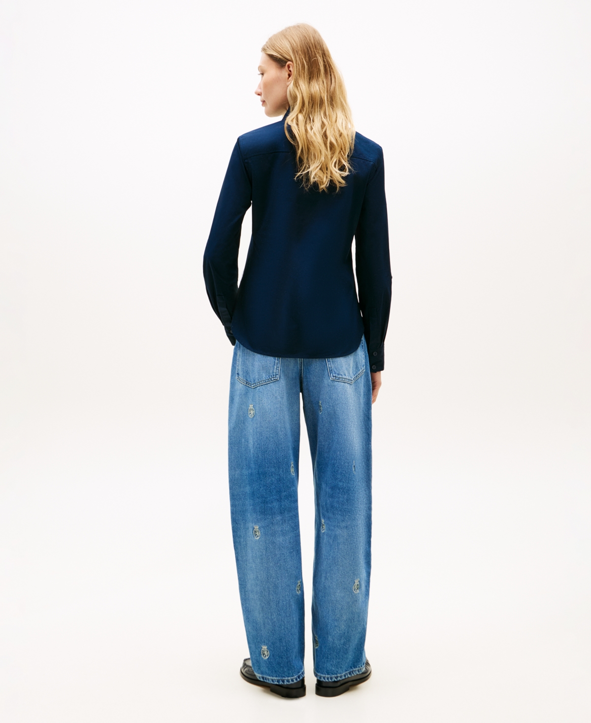 Tommy Hilfiger Women's Classic Poplin Roll-Tab Long-Sleeve Shirt