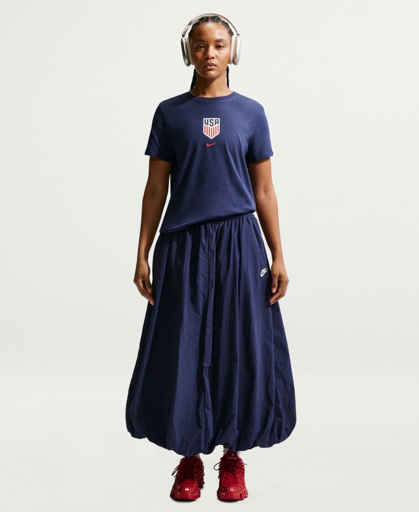 Женская футболка Nike USA Crest Soccer, цвет: Полуночный тёмно-синий — фото 1