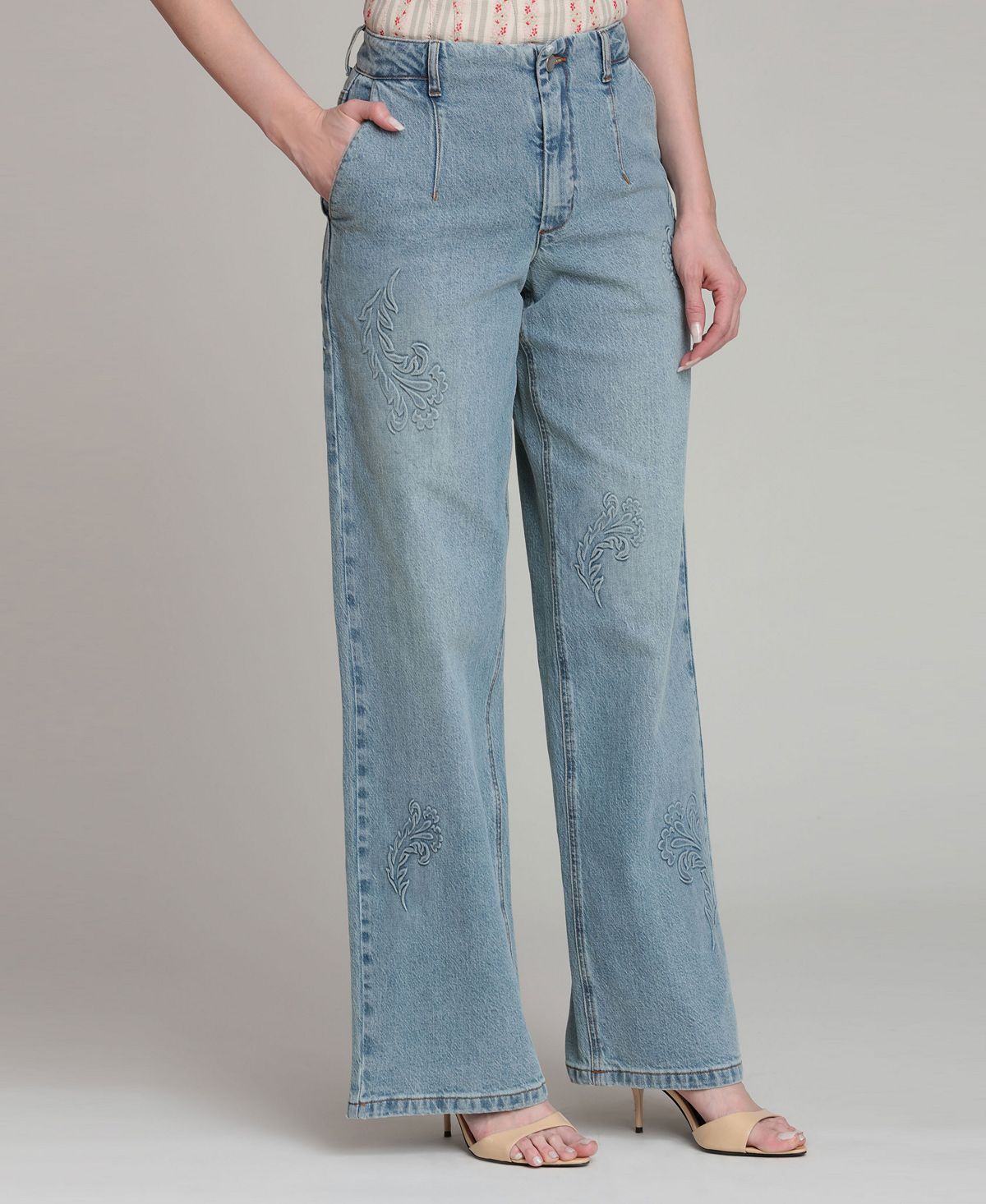 Avec Les Filles Women's Mid-Rise High Curve Jeans view 3 — MAYCSS fashion products