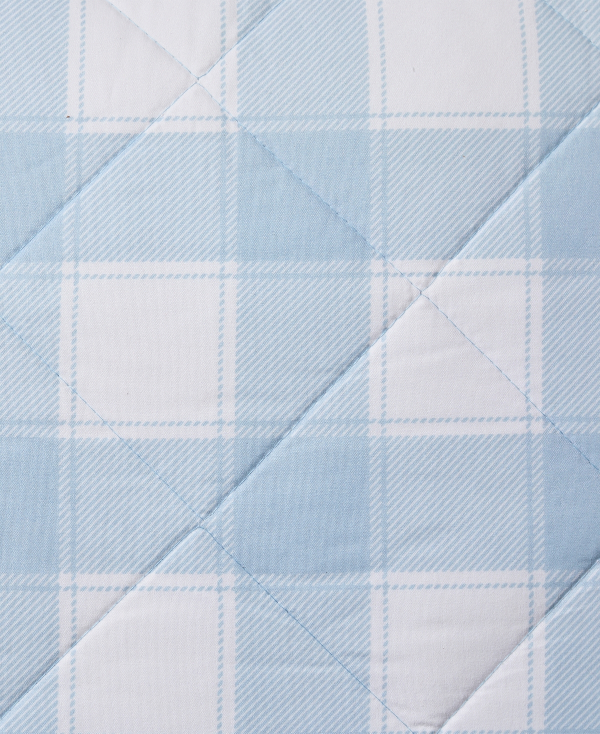 Hallmark Checkered Bliss 3-Pc. Scalloped Quilt Set
