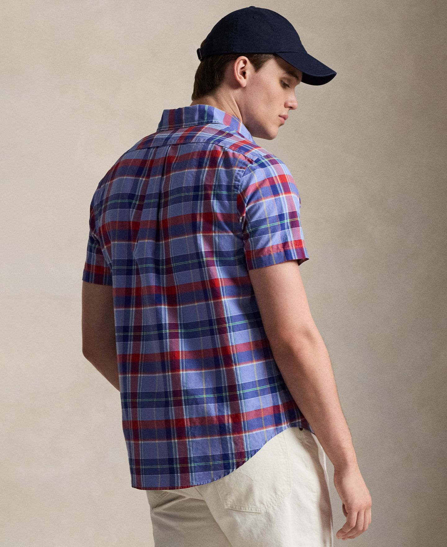 Мужская рубашка Polo Ralph Lauren Classic-Fit Short-Sleeve Oxford, цвет: Синий красный разноцветный — фото 2