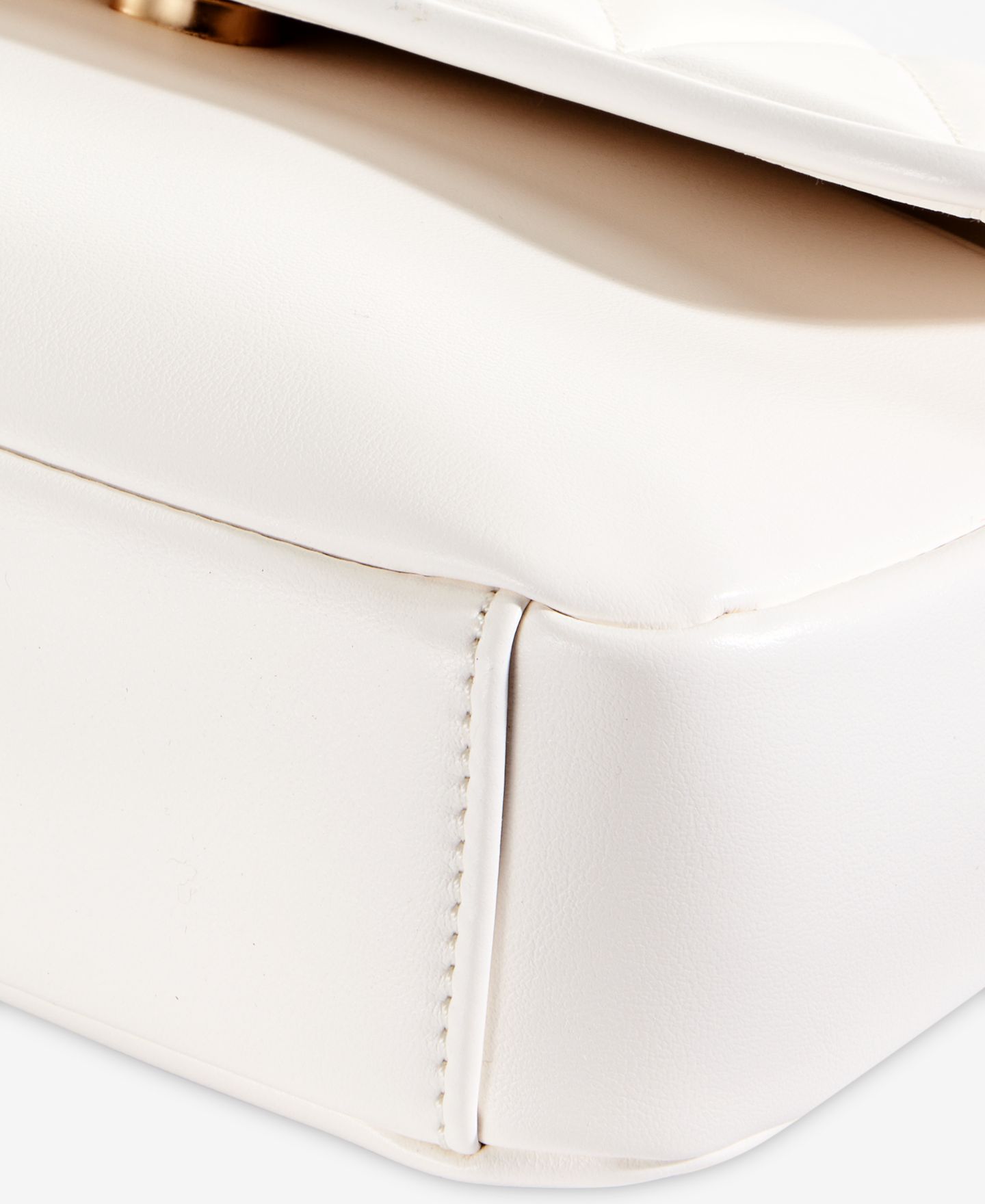 Женская сумка Giani Bernini E/W Quilted Crossbody, цвет: Bright Whi — фото 3