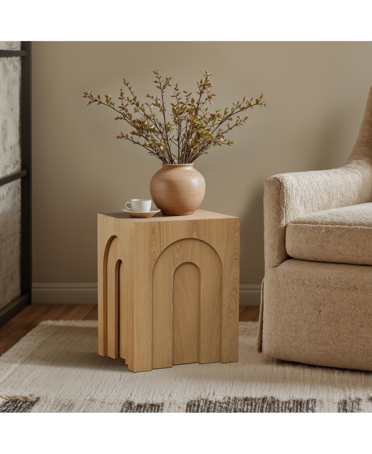 LuxenHome Set of Three Oak Finish Nesting Side Tables, Durable Manufactured Wood for Living Room