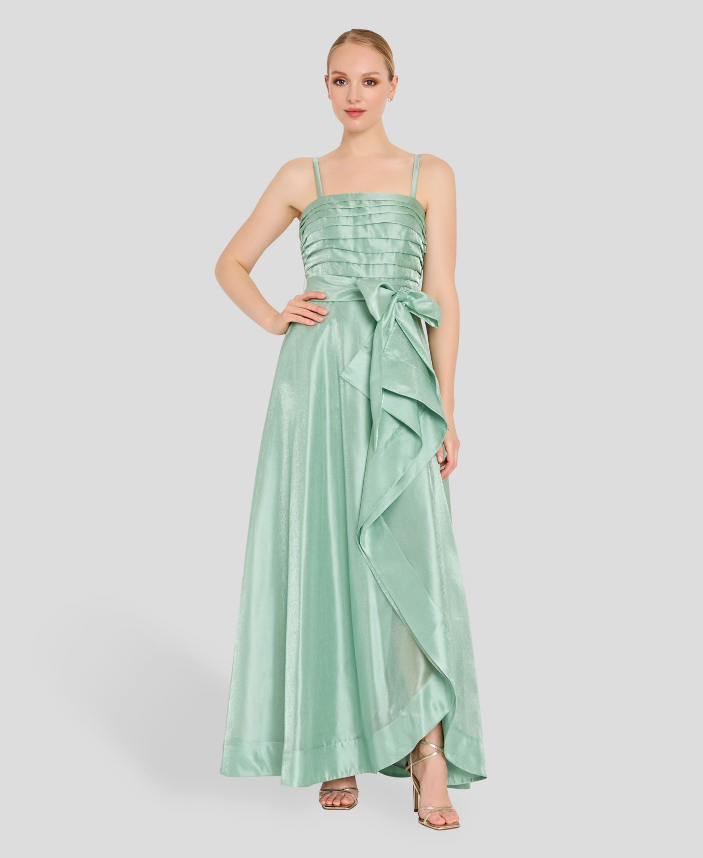 Женское платье Tahari ASL Ruched Bodice Ruffle Front Gown, цвет: Шалфейный — фото 2