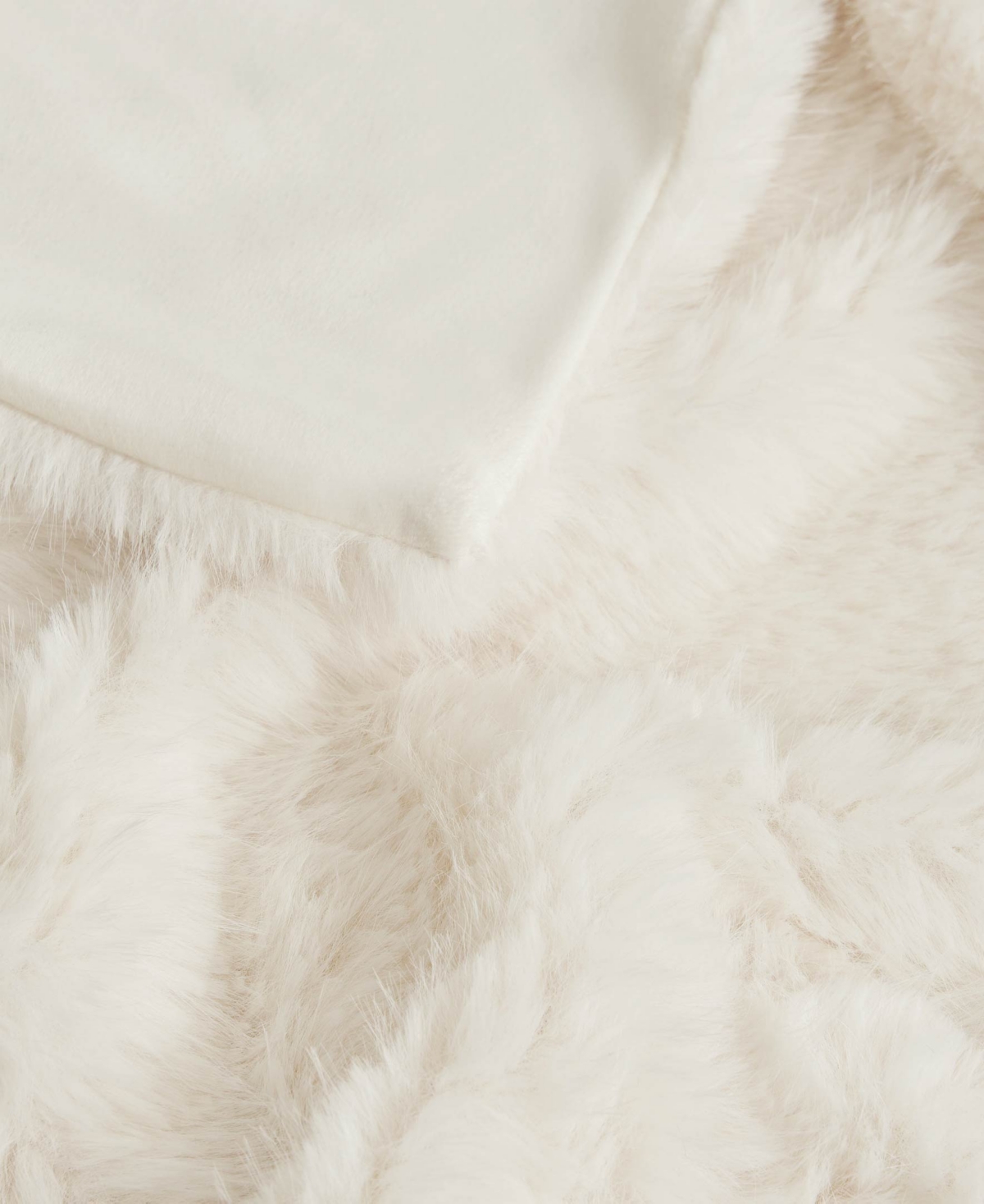 Juicy Couture Eyelash Solid Faux Fur Throw, 50" x 70"