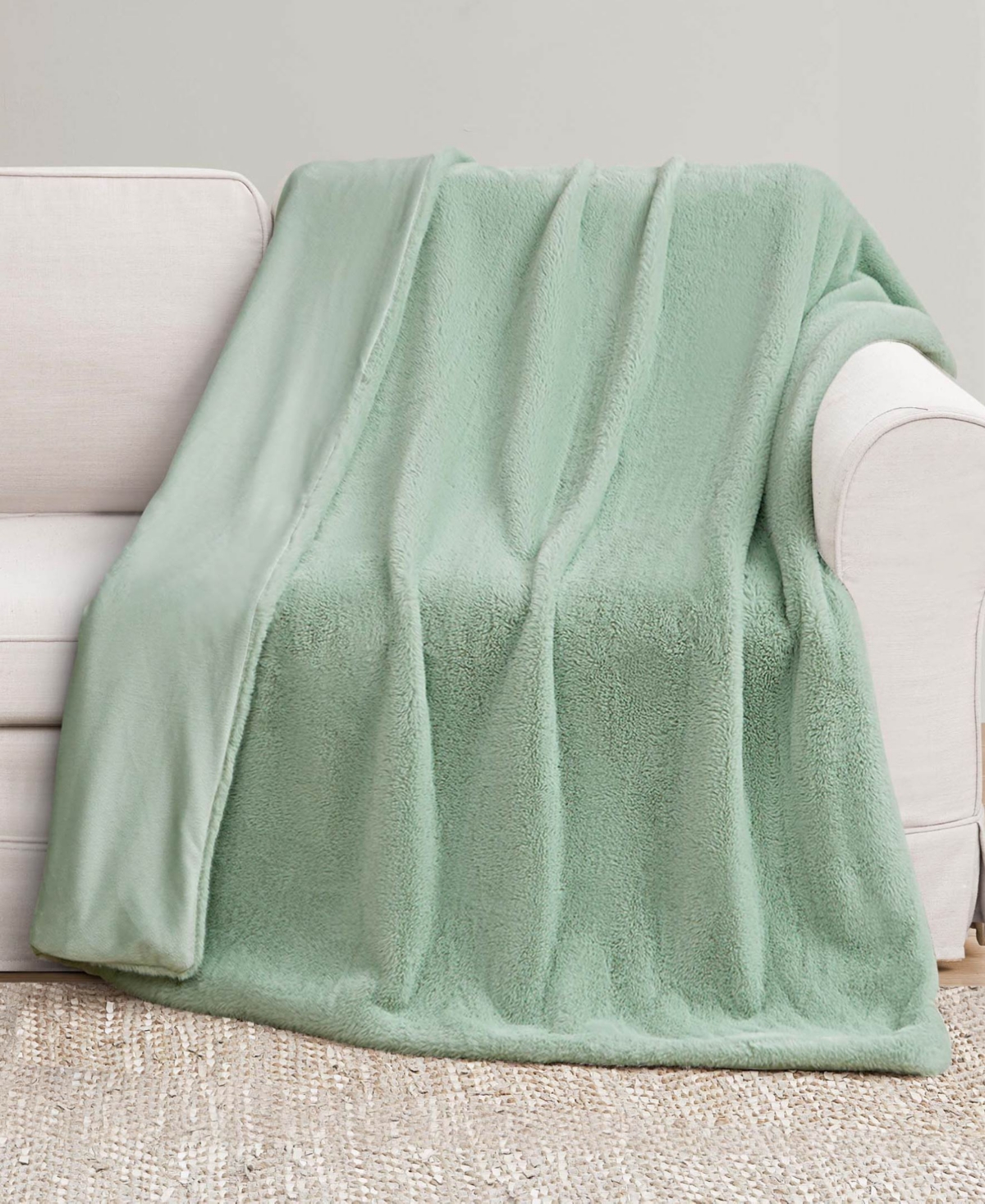 Jessica Simpson Solid Faux Fur Plush Throw, 50" x 70"
