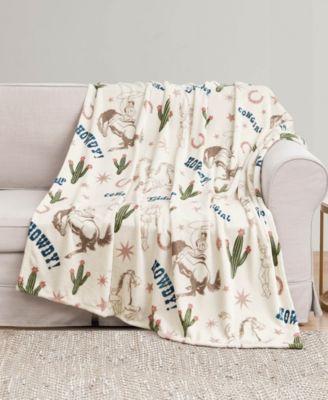 Chic Plush Throw, 50" x 60"