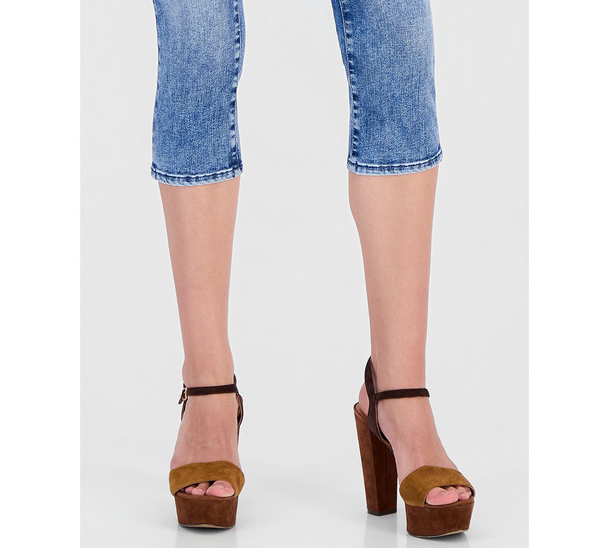 GUESS Women's Lily Mid-Rise Skinny Capri Jeans view 6 — MAYCSS fashion products