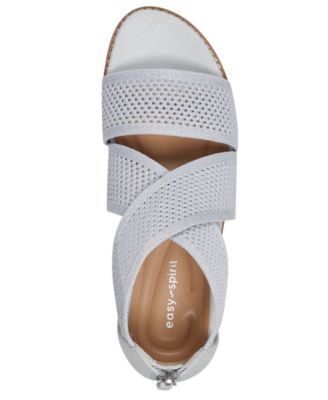 Women's Wander Lightweight Strappy Sandals