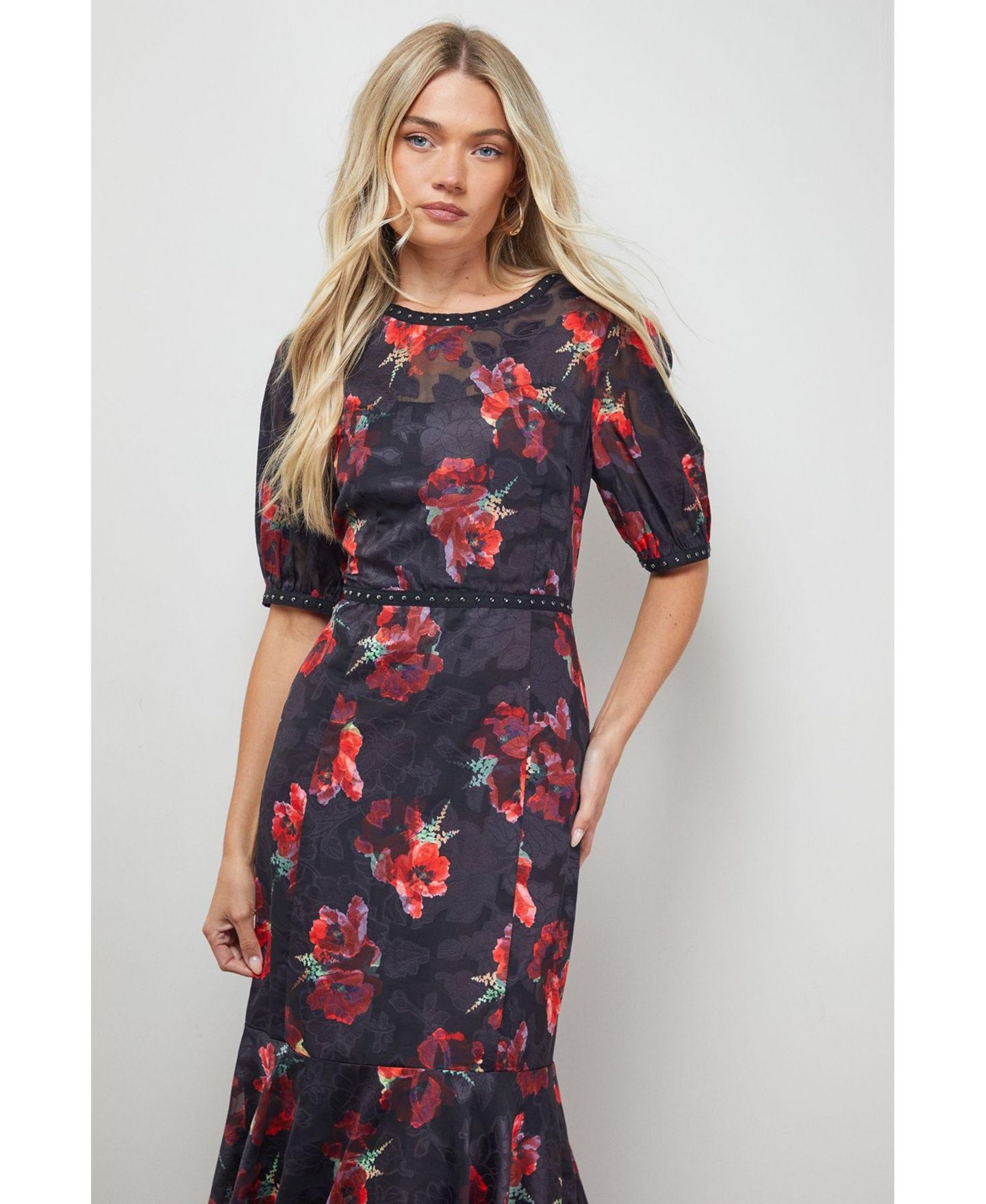 Женское платье Oasis Floral Stud Trim Puff Sleeve Midi, цвет: С принтом — фото 4