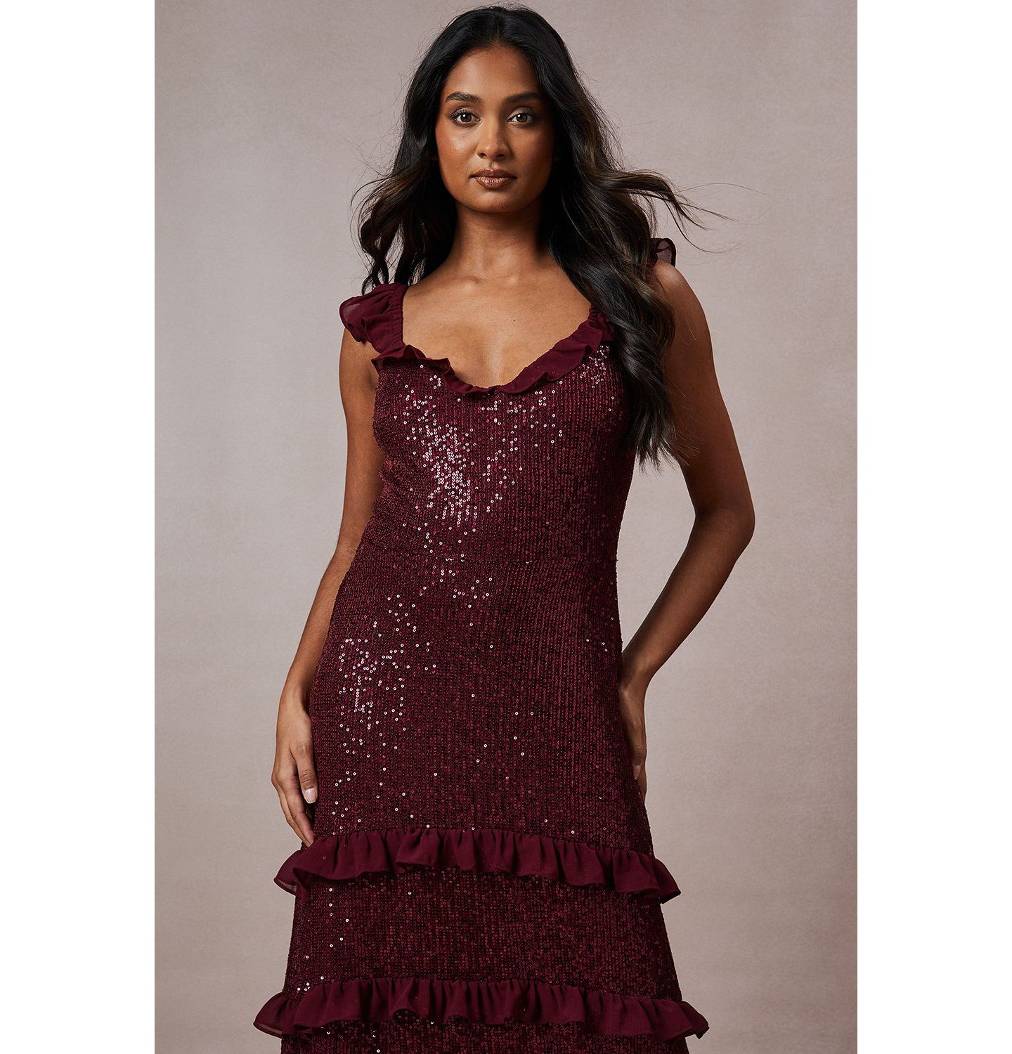 Женское платье Oasis Occasion Sequin Ruffle Midaxi, цвет: Ягодный — фото 4