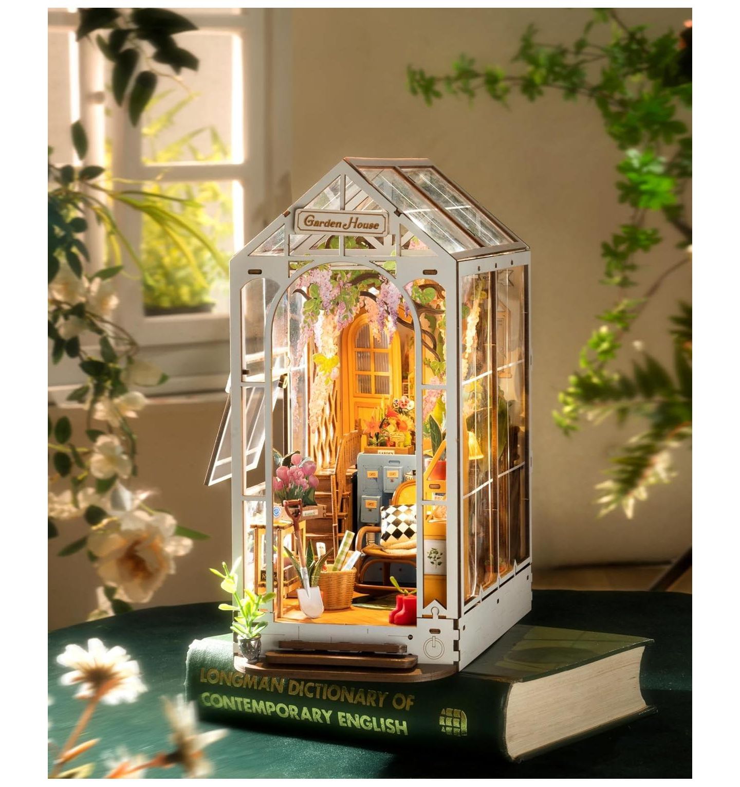 Детский конструктор Robotime Holiday Garden House Book Nook 176-Piece 3D Wooden Puzzle Building Set, Ages 14+, цвет: Белый — фото 2