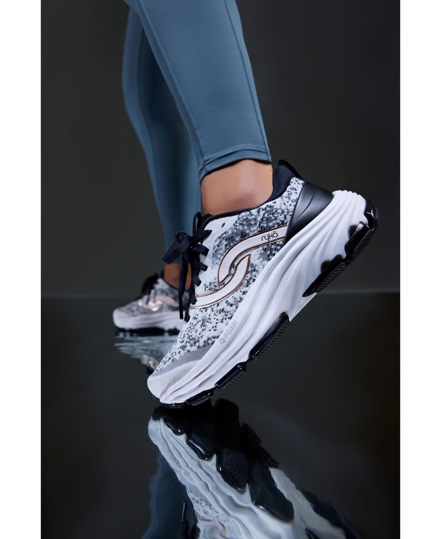 Женские кроссовки Ryka Premium Dedicate Xtra LX Lace-Up, цвет: Чёрный сетчатый — фото 6