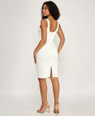 Juniors' Scoop Neck Sleeveless Dress