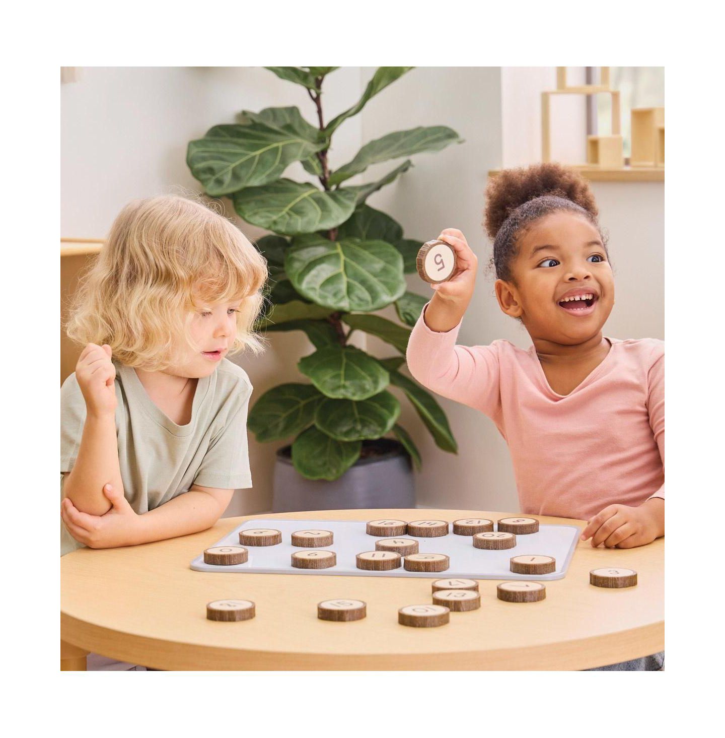 Детские игрушки Kaplan Early Learning Magnetic Wood Cookie Counters, Number Recognition, 21-Piece Set, Ages 18 Months+, цвет: Коричневый — фото 3