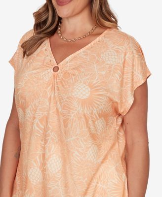 Plus Size Printed V-neck Top