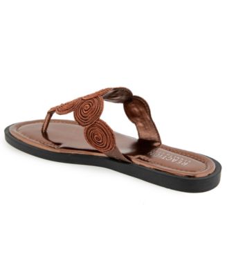 Kenneth Cole Reacton Women's Spiraling Thong Flat Sandals