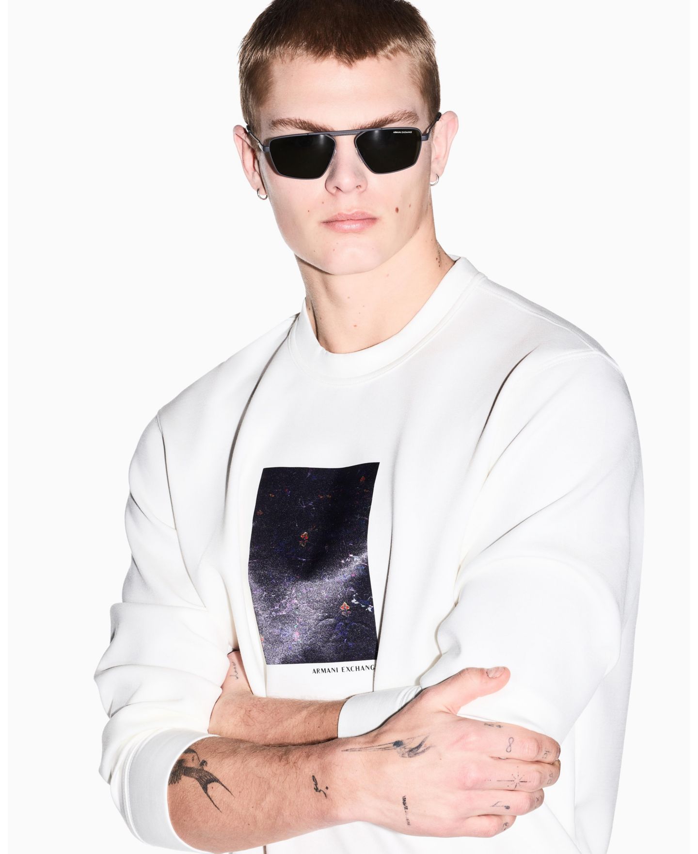 Мужской свитшот A|X Armani Exchange Box Floral Crewneck, цвет: Молочный белый — фото 3
