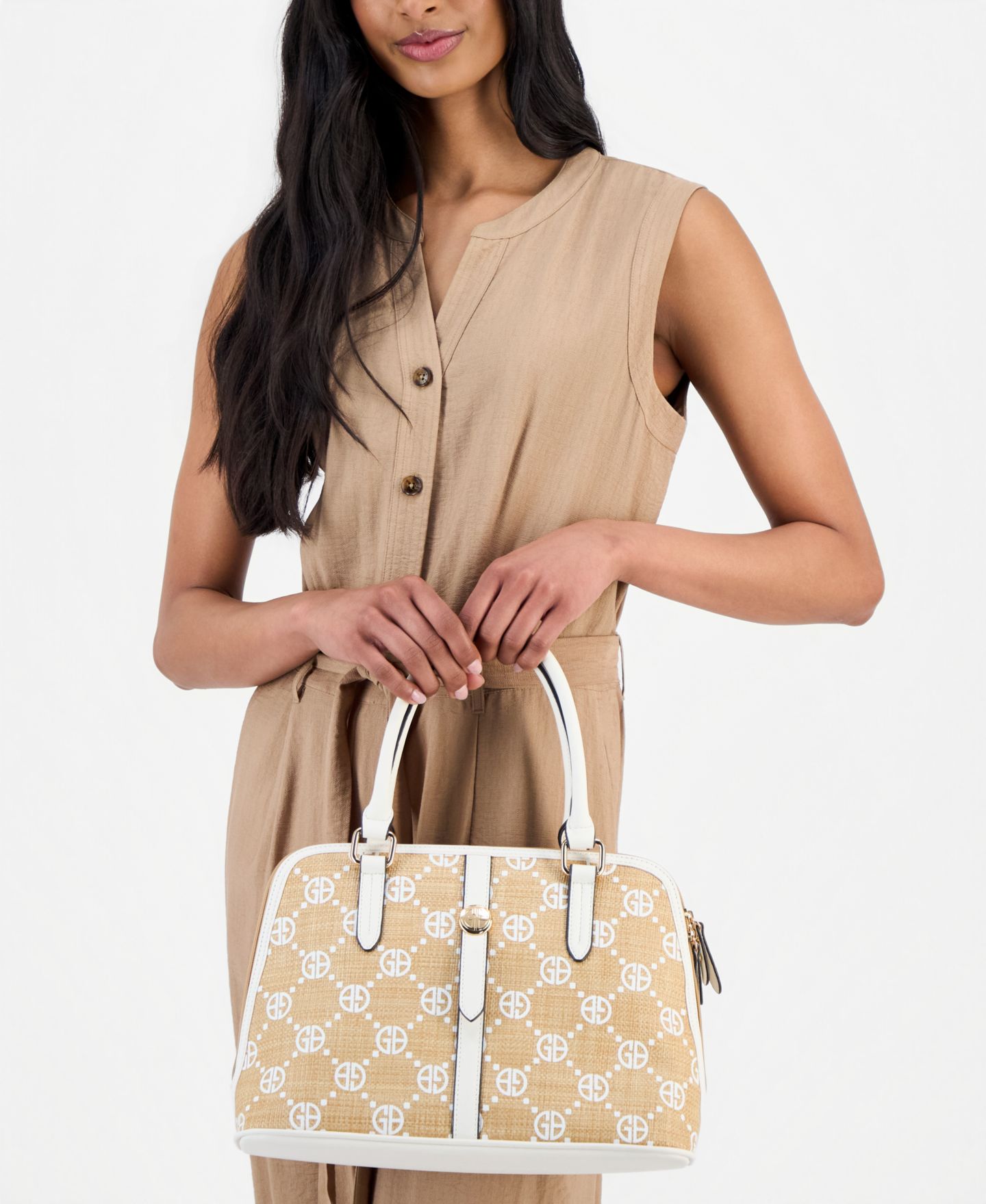 Женская сумка Giani Bernini Belted Monogram Straw Dome Satchel, цвет: Натуральный / Белый — фото 2