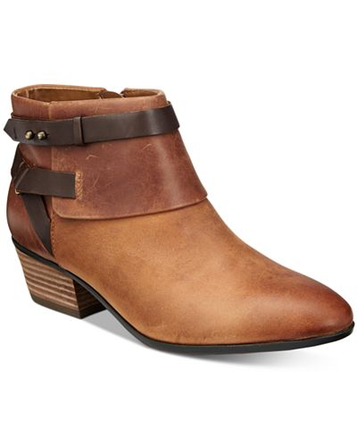 Clarks Collection Women's Spye Comet Booties